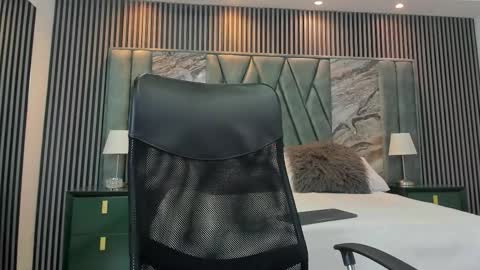 Michael online show from September 2025 01:47:01 PM