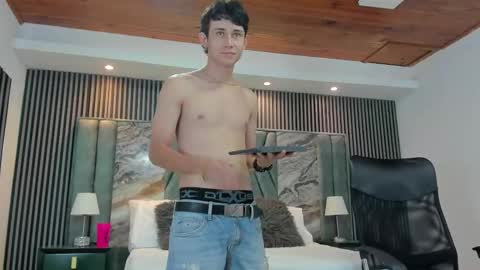 Michael online show from September 2025 05:07:02 PM