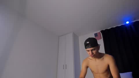 Snapshot of michael_boy88_ chatting on February 2025 01:29:02 AM Michael Boy online show from February 2025 01:29:02 AM