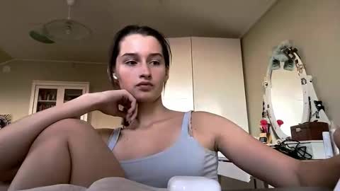 Emily online show from October 2025 02:37:01 PM