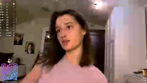 Emily online show from December 2025 02:22:02 PM