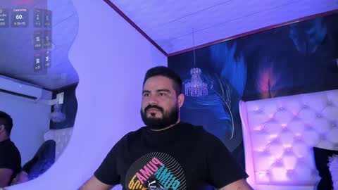 Snapshot of michaelbear_ chatting on January 2025 12:26:02 PM Michael online show from January 2025 12:26:02 PM