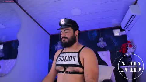 Snapshot of michaelbear_ chatting on February 2026 04:01:01 PM Michael online show from February 2026 04:01:01 PM