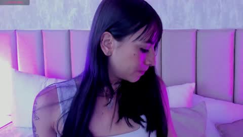 Snapshot of michaelwalkerr chatting on December 2024 01:43:01 AM Michael Walkerr online show from December 2024 01:43:01 AM