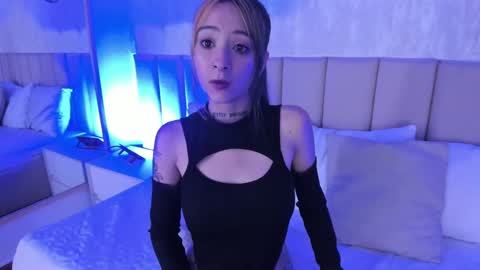 Snapshot of michaelwalkerr chatting on February 2025 07:49:01 PM Michael Walkerr online show from February 2025 07:49:01 PM