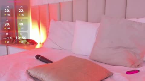 Snapshot of michaelwalkerr chatting on February 2025 10:26:02 PM Michael Walkerr online show from February 2025 10:26:02 PM