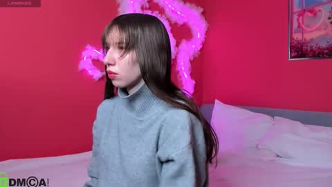 michele_mack online show from November 2025 02:33:01 AM