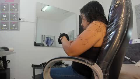 michell_dss online show from November 2025 06:30:02 PM