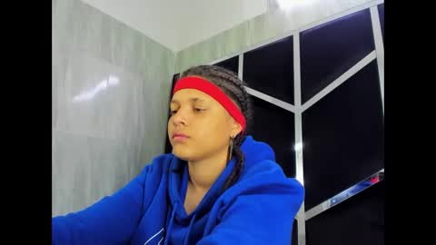 michell_rs online show from February 2025 01:10:01 AM