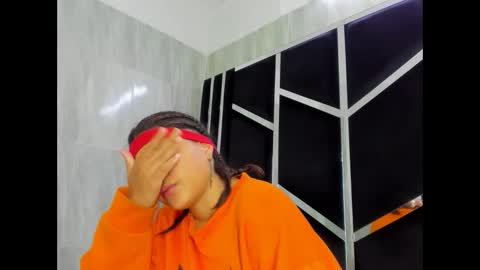 michell_rs online show from February 2025 07:23:01 AM