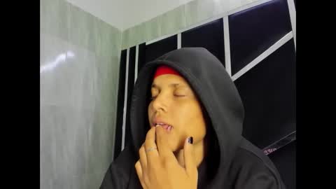 michell_rs online show from February 2025 03:44:02 AM