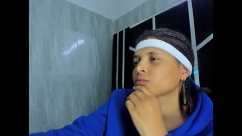 michell_rs online show from February 2025 04:10:02 AM