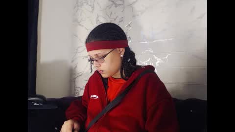 michell_rs online show from September 2025 04:01:02 AM