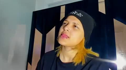 michell_rs online show from September 2025 04:46:02 AM