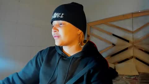 michell_rs online show from October 2025 05:19:02 AM