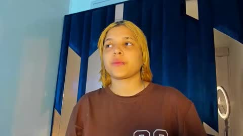 michell_rs online show from November 2025 06:03:01 AM