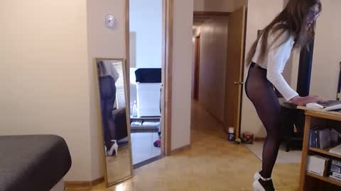 Michelle online show from February 2025 10:09:02 PM