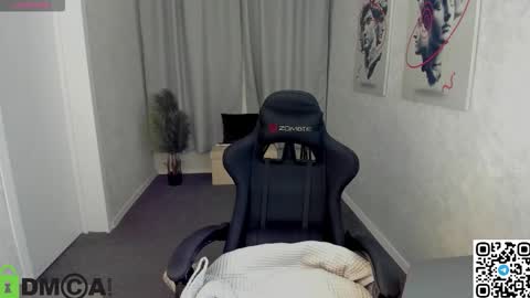 Michelle online show from September 2025 11:43:01 PM