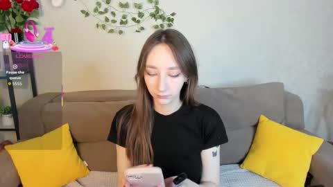 Michelle online show from November 2025 01:05:02 AM