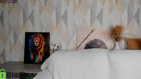 Snapshot of michelle_blond chatting on September 2025 08:14:01 AM michelle_blond online show from September 2025 08:14:01 AM