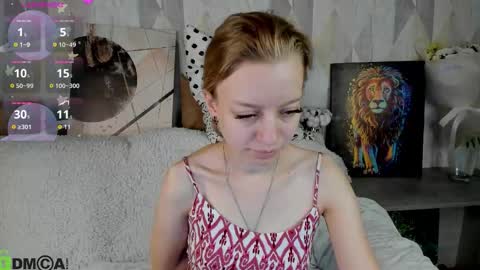 Snapshot of michelle_blond chatting on September 2025 07:44:02 AM michelle_blond online show from September 2025 07:44:02 AM