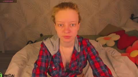 michelle_blond online show from April 2026 08:01:02 AM