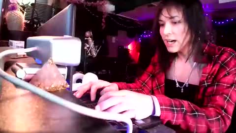 michelle_flowers online show from October 2025 03:39:02 AM