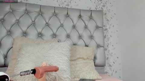 Snapshot of michelle_perla chatting on September 2025 12:40:01 PM michelle perla online show from September 2025 12:40:01 PM