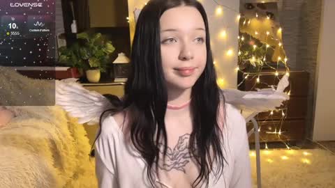 Michelle online show from March 2025 10:49:02 PM