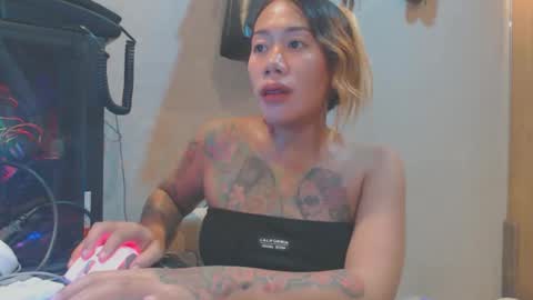 michelle_ux online show from November 2025 07:03:01 AM