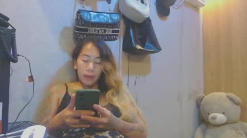 michelle_ux online show from November 2025 03:04:01 PM