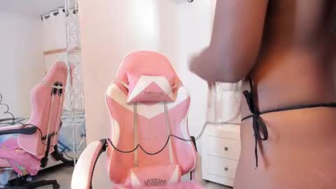 Snapshot of michelleblair1 chatting on June 2026 01:21:02 PM michelleblair1 online show from June 2026 01:21:02 PM