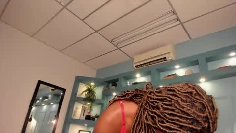 michellepose online show from September 2025 12:21:02 PM