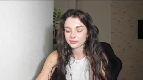 Michellee online show from June 2026 04:43:01 PM