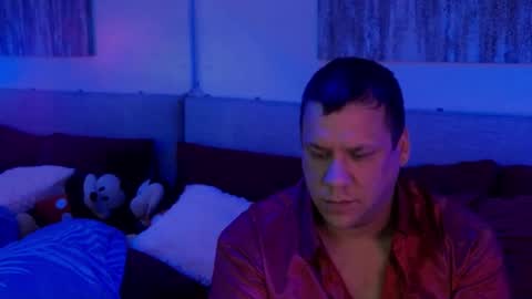 Mickey online show from January 2025 02:43:01 AM