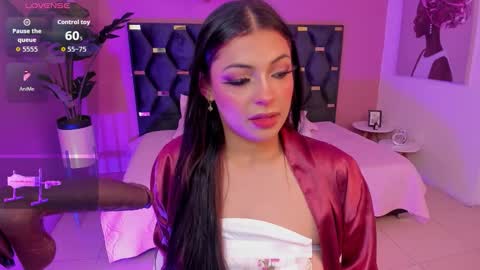 Micki online show from October 2025 12:16:01 PM