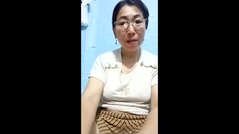 Snapshot of mickye00 chatting on April 2026 12:55:02 AM Miky online show from April 2026 12:55:02 AM