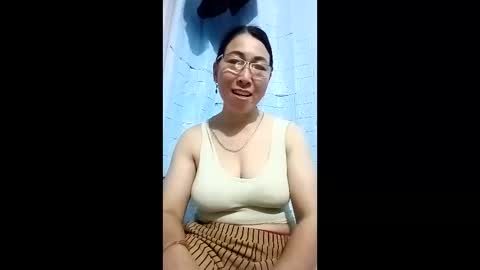 Miky online show from April 2026 08:11:02 PM