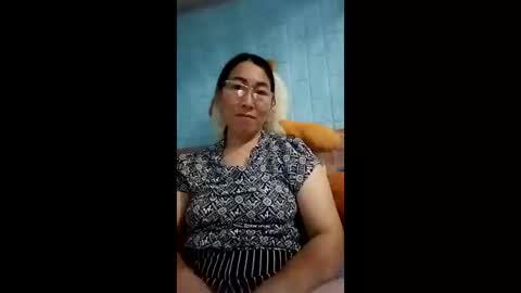 Miky online show from May 2026 01:28:01 PM