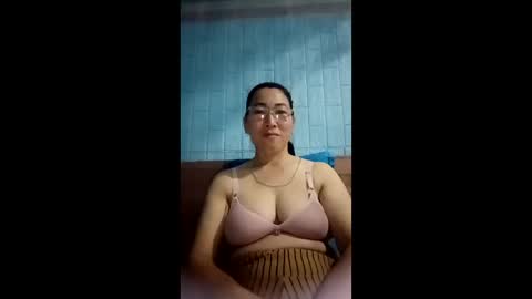Miky online show from May 2026 10:06:01 PM