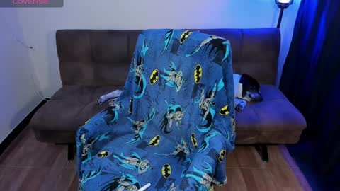 Blue online show from February 2025 03:23:02 AM