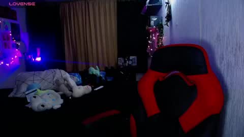 Snapshot of midnightcandy888 chatting on May 2026 04:09:01 AM Pola INDEPENDENT MODEL online show from May 2026 04:09:01 AM