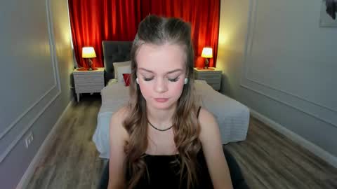 midnighteaura online show from April 2026 03:27:02 AM