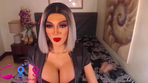 Snapshot of midnightscentxx chatting on December 2024 07:42:01 AM KATE online show from December 2024 07:42:01 AM