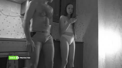 midnightsnowflakes online show from January 2026 04:54:02 PM