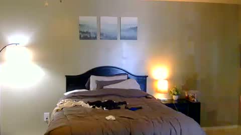 MidnightSun online show from May 2026 10:37:01 PM