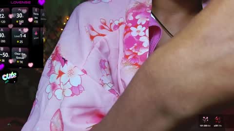 Midori 7u7 online show from January 2025 01:43:02 AM