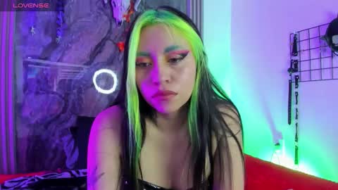 midory_ online show from September 2025 03:16:02 AM