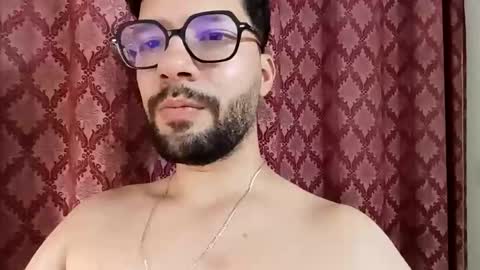 Snapshot of midoumas1 chatting on June 2026 08:25:02 PM Sam online show from June 2026 08:25:02 PM