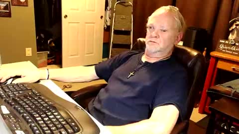 midwestdad09 online show from October 2025 10:58:02 AM